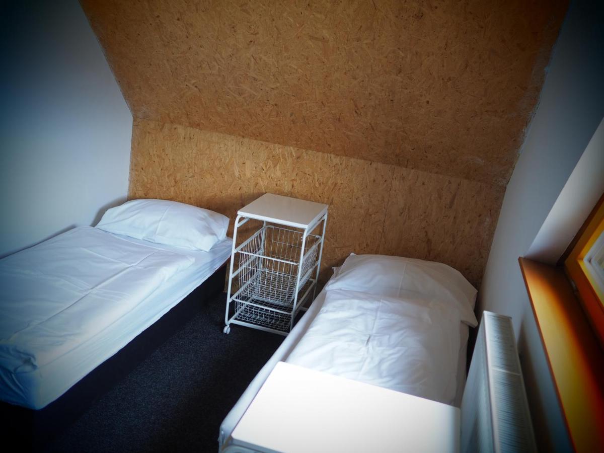 Srub U Lanovky Hostel Ramzová Екстериор снимка